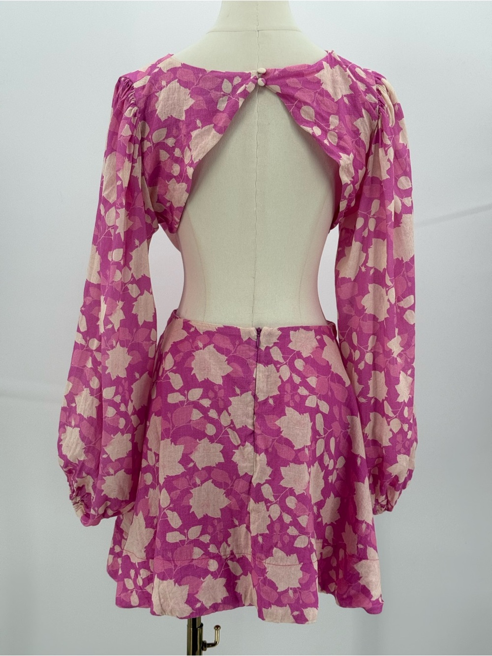 Bardot Pink Floral Mini Dress Puff Sleeve Cutout Fit & Flare Party Cocktail SZ L - Picture 5 of 13